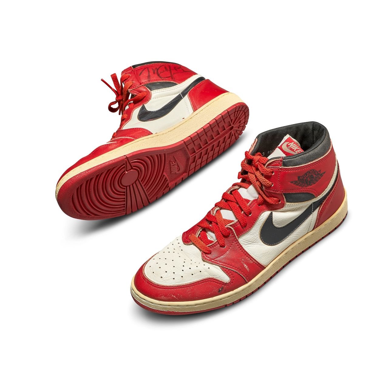 Nike Air Jordan- 